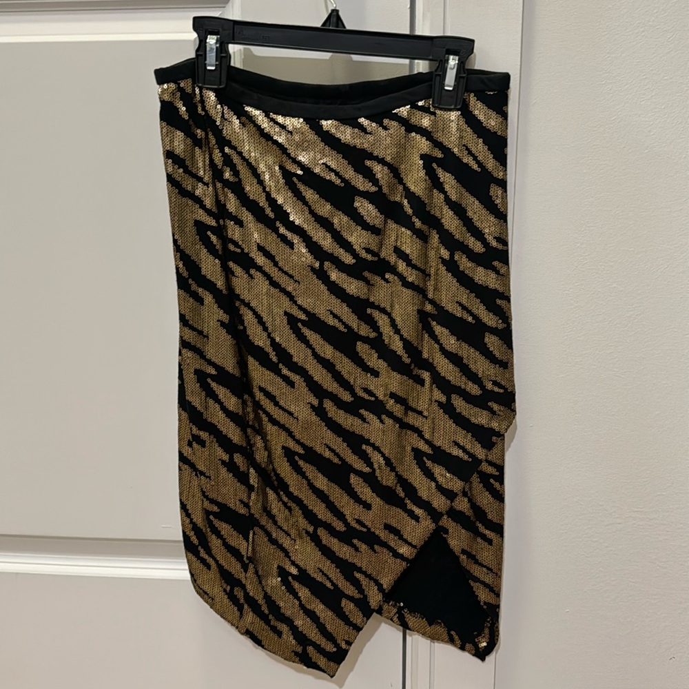 Sam & Lavi black gold tiger sequin skirt size small